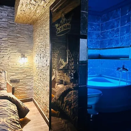 Golden Rock House Hotel