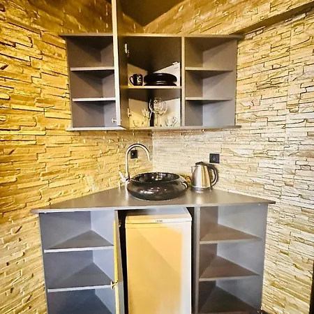 Hotel Golden Rock House *