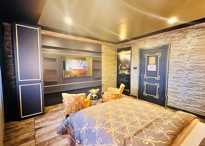 ホテル Golden Rock House