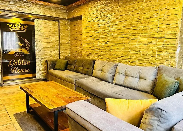 Hotel Golden Rock House *